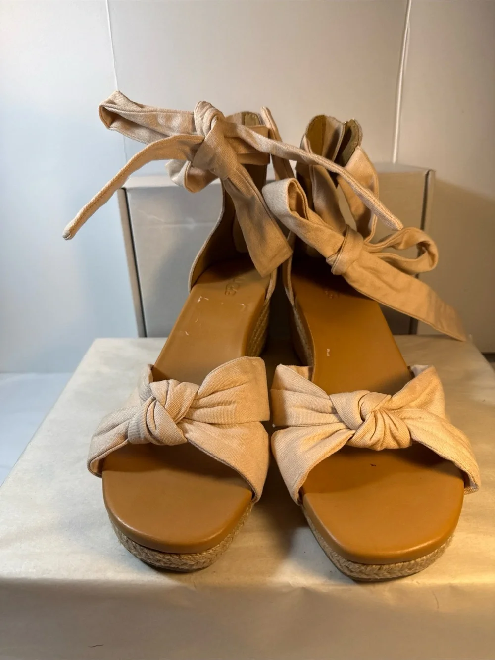 UGG Women's Soft Sand Interior Label Detail - Light Tan